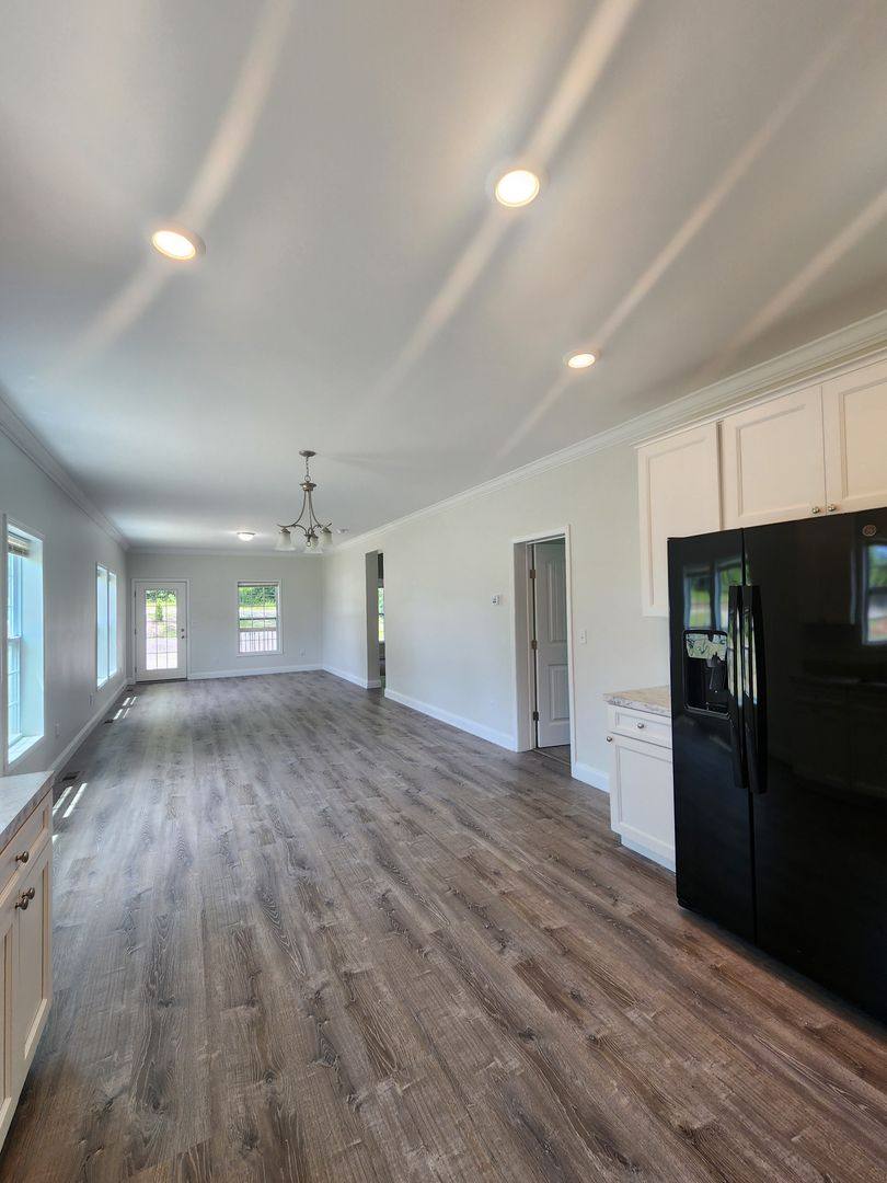 House for rent at 68 Brevard Knoll Dr, Hendersonville, NC 28792