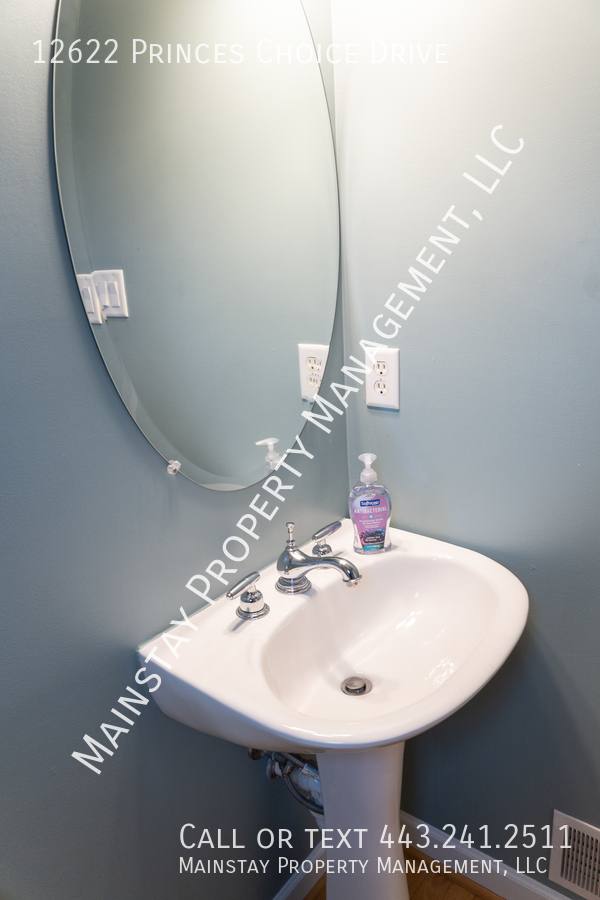 Townhouse for rent at 12622 Princes Choice Dr, Bowie, MD 20720