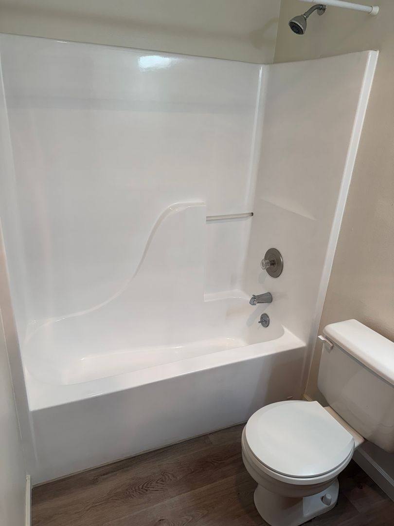 Apartment for rent at 1014 37th St SE, Auburn, WA 98002