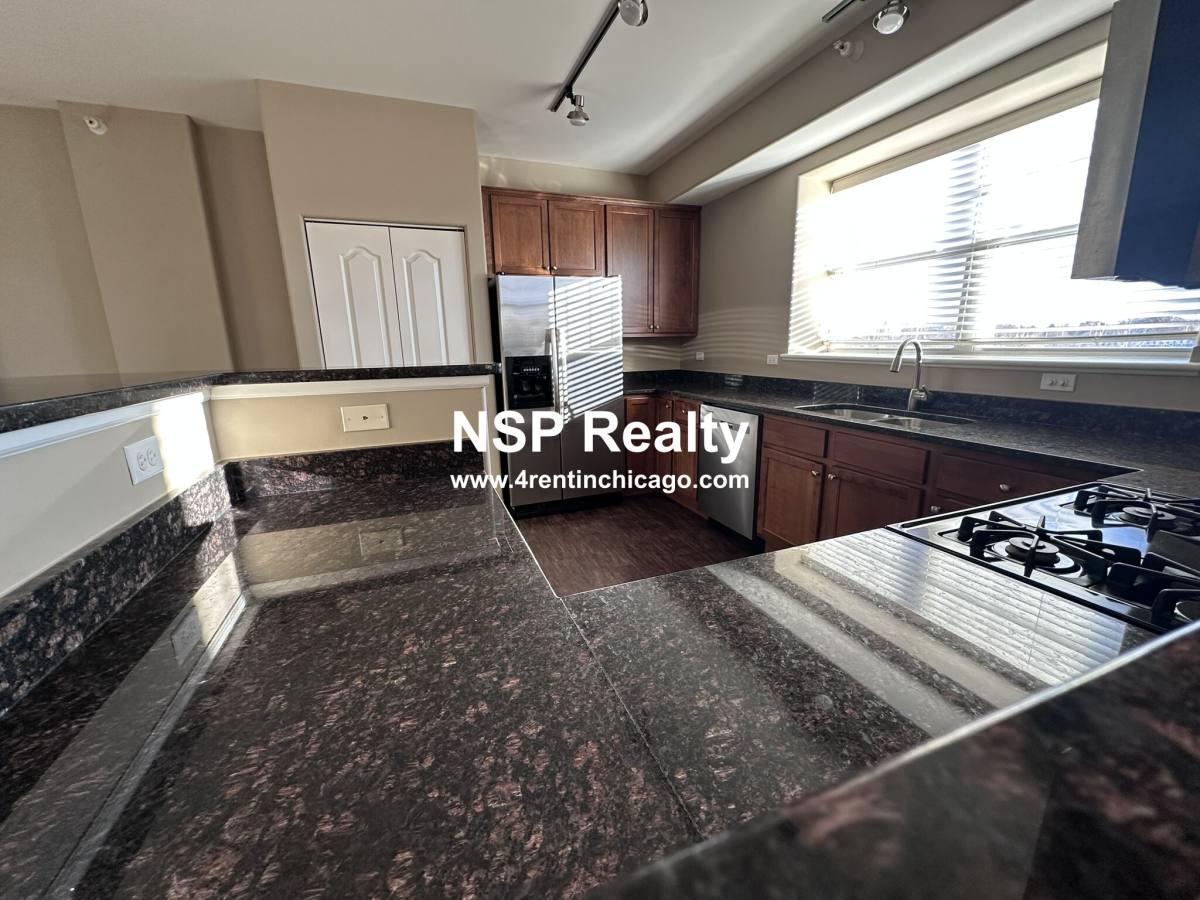 Apartment for rent at 2 Itasca Place #319, Itasca, IL 60143