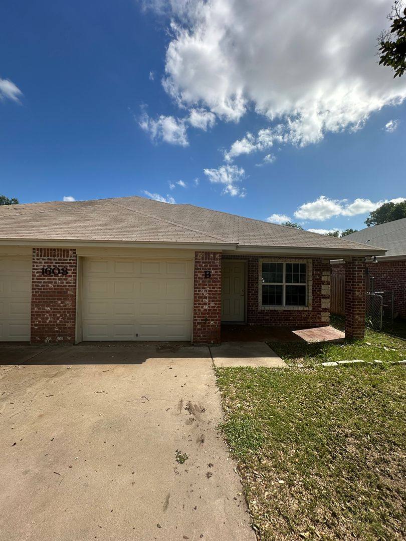 House for rent at 1608 Maya Trail -Unit B, Harker Heights, TX 76548