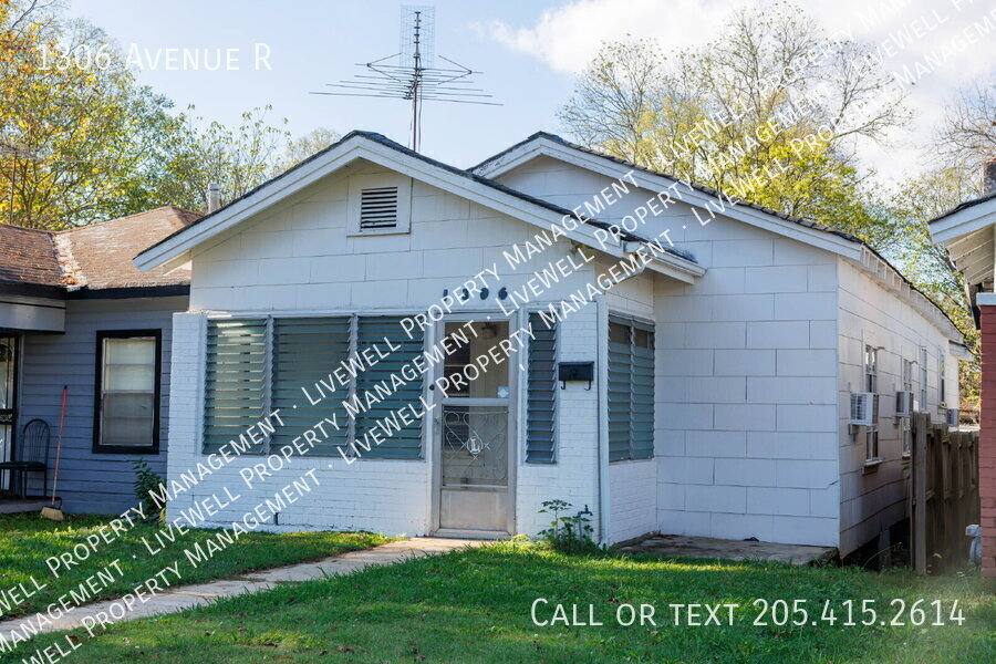 House for rent at 1306 Ave R, Birmingham, AL 35218