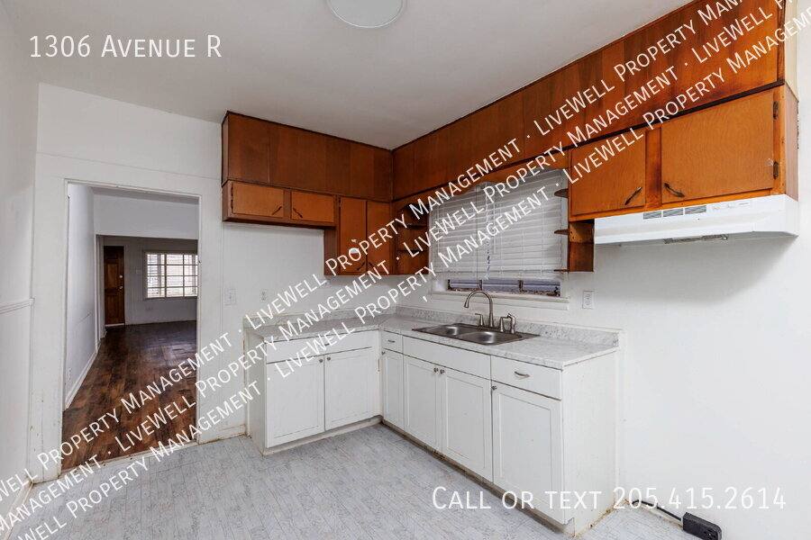 House for rent at 1306 Ave R, Birmingham, AL 35218