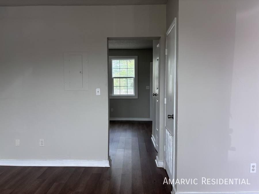 Apartment for rent at 656 Dr Martin Luther King Jr Blvd #10, Kinston, NC 28501