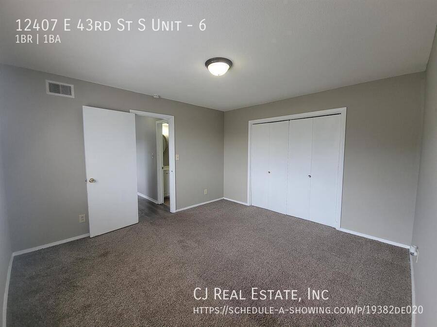 Apartment for rent at 12407 E 43rd St S #6, Independence, MO 64055