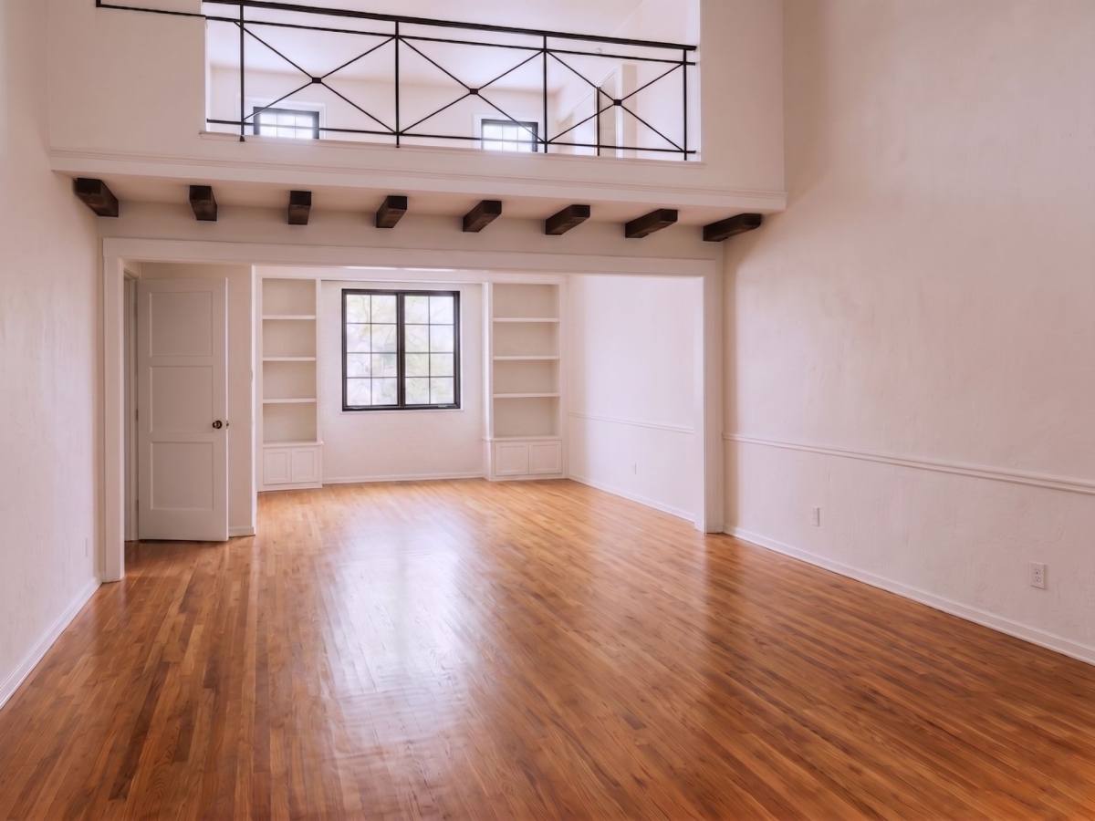 Apartment for rent at 1436-1450 Laurel Ave, Los Angeles, CA 90046
