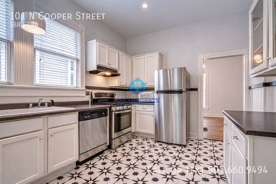 House for rent at 101 N Cooper St, Memphis, TN 38104