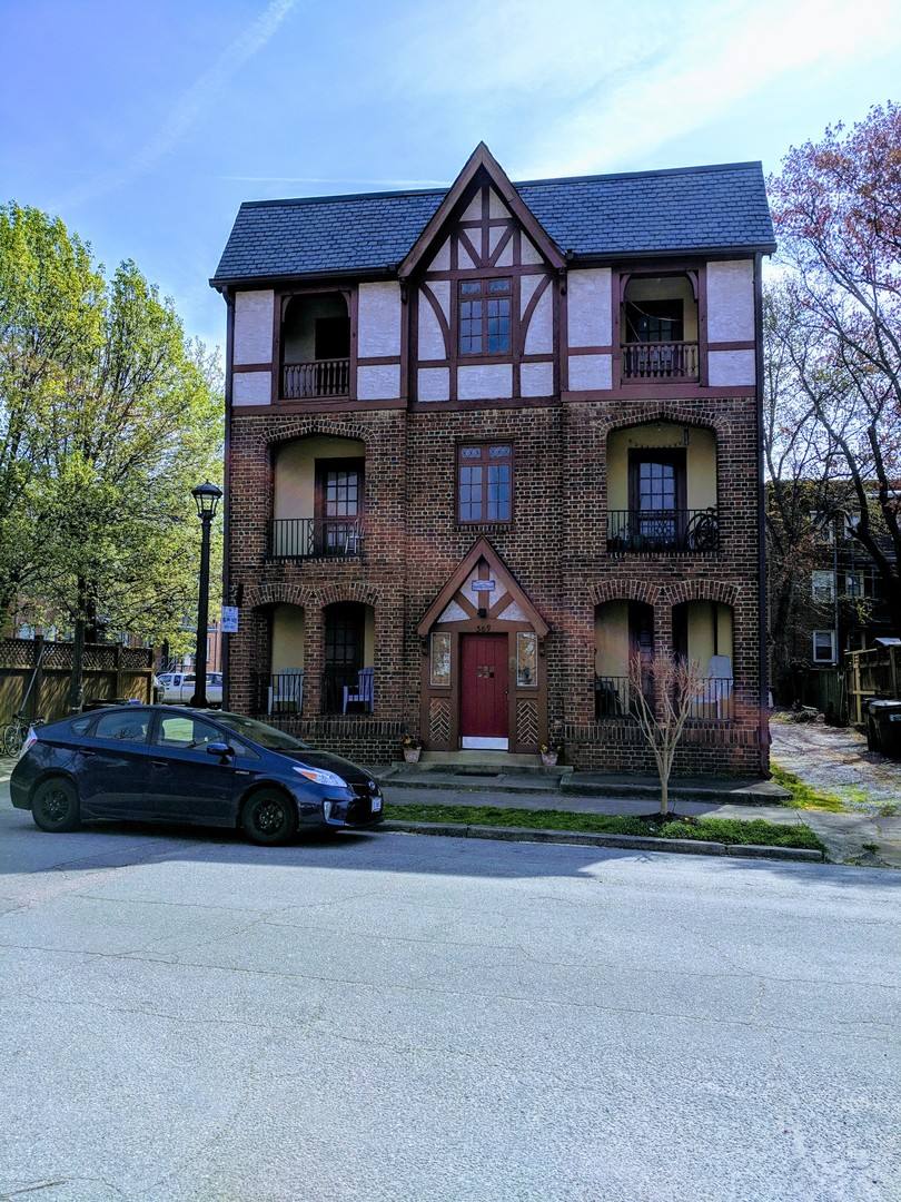 Apartment for rent at 509 N Mulberry St, Richmond, VA 23220