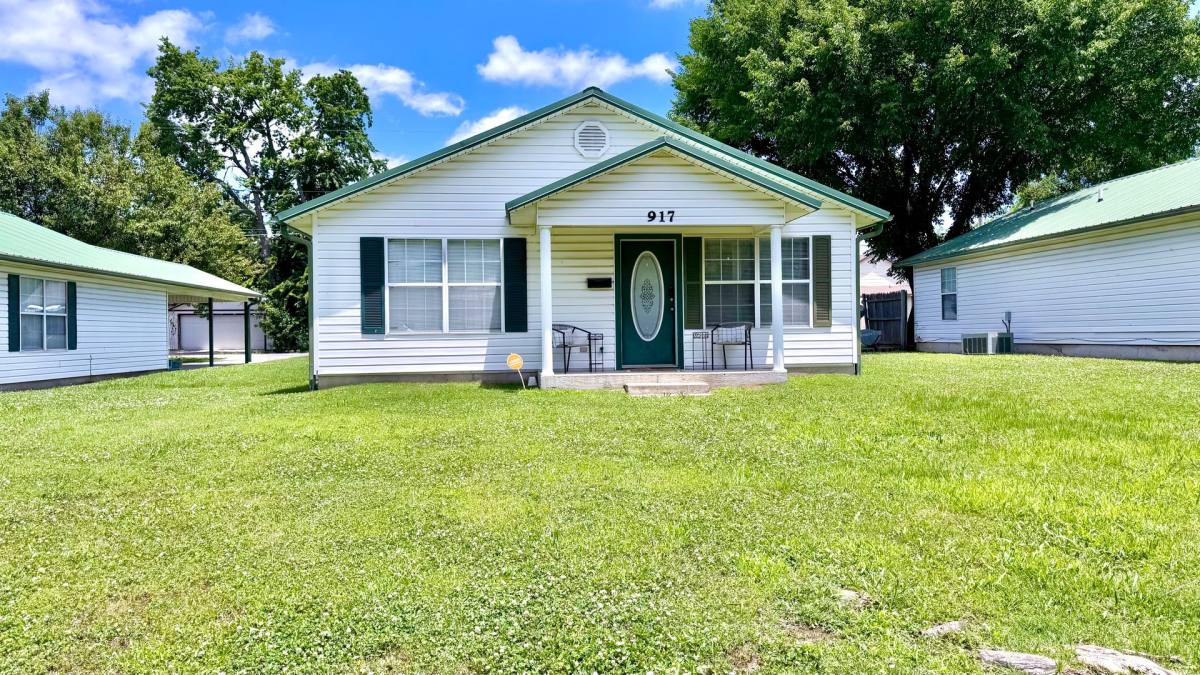 House for rent at 917 E Delaware, McAlester, OK 74501