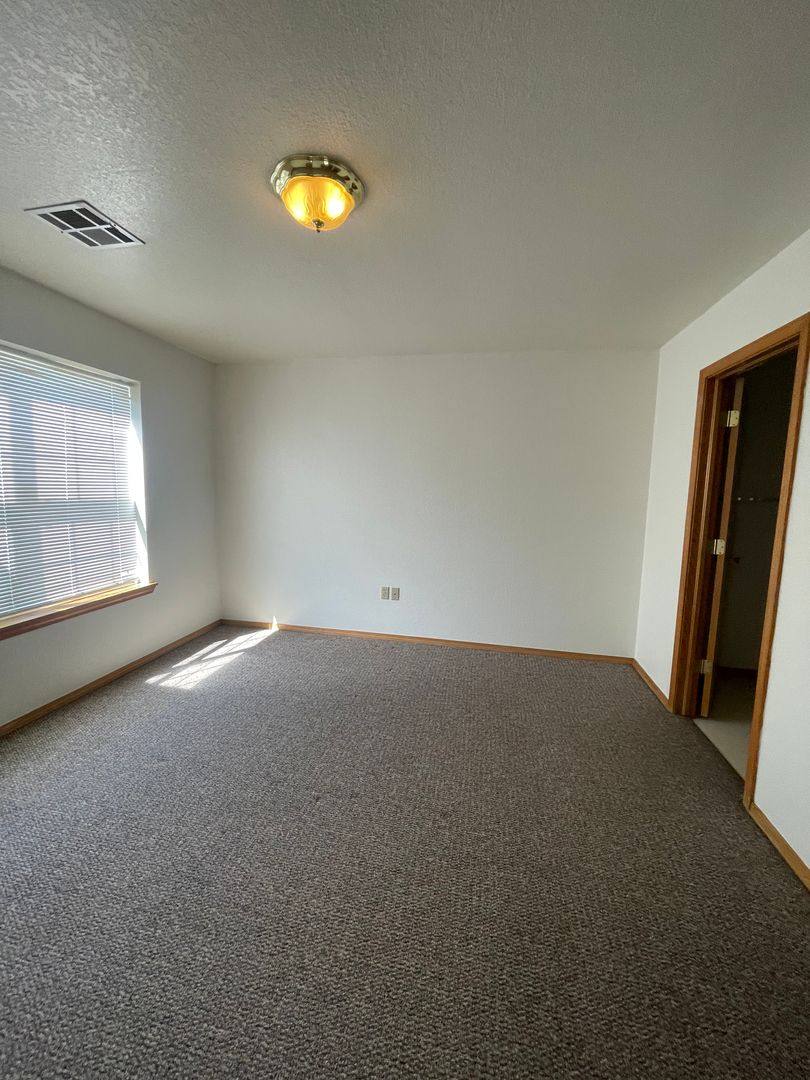 House for rent at 917 E Delaware, McAlester, OK 74501