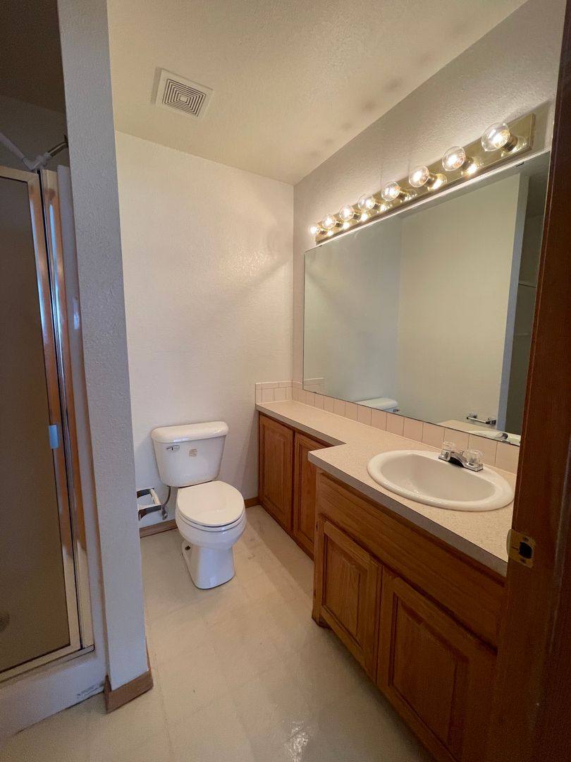 House for rent at 917 E Delaware, McAlester, OK 74501