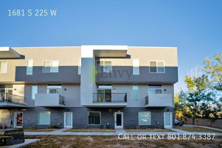 House for rent at 1681 S 225 W, Clearfield, UT 84015