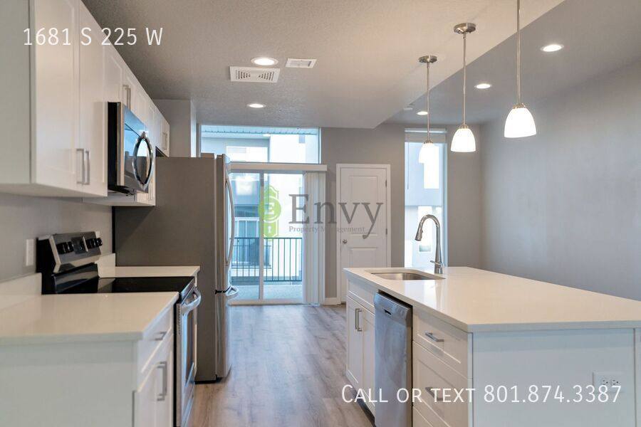 House for rent at 1681 S 225 W, Clearfield, UT 84015