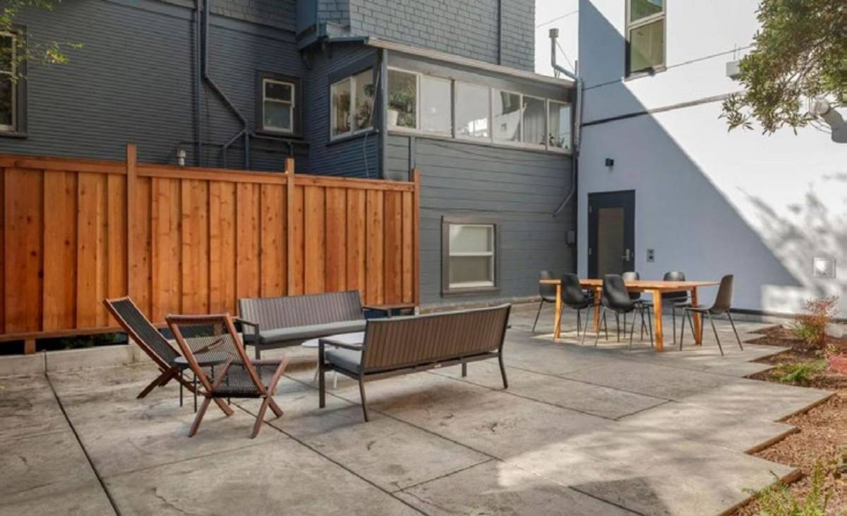 Apartment for rent at 3400 Piedmont Ave, Oakland, CA 94611