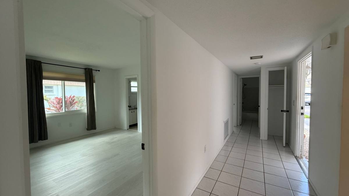 Condo for rent at 5451 Riverbluff Circle, Sarasota, FL 34231