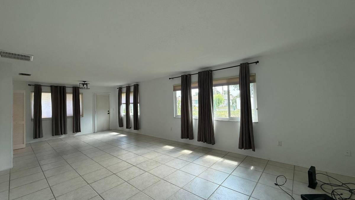 Condo for rent at 5451 Riverbluff Circle, Sarasota, FL 34231