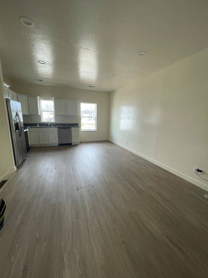 Townhouse for rent at 750 S Depot St, Clearfield, UT 84015
