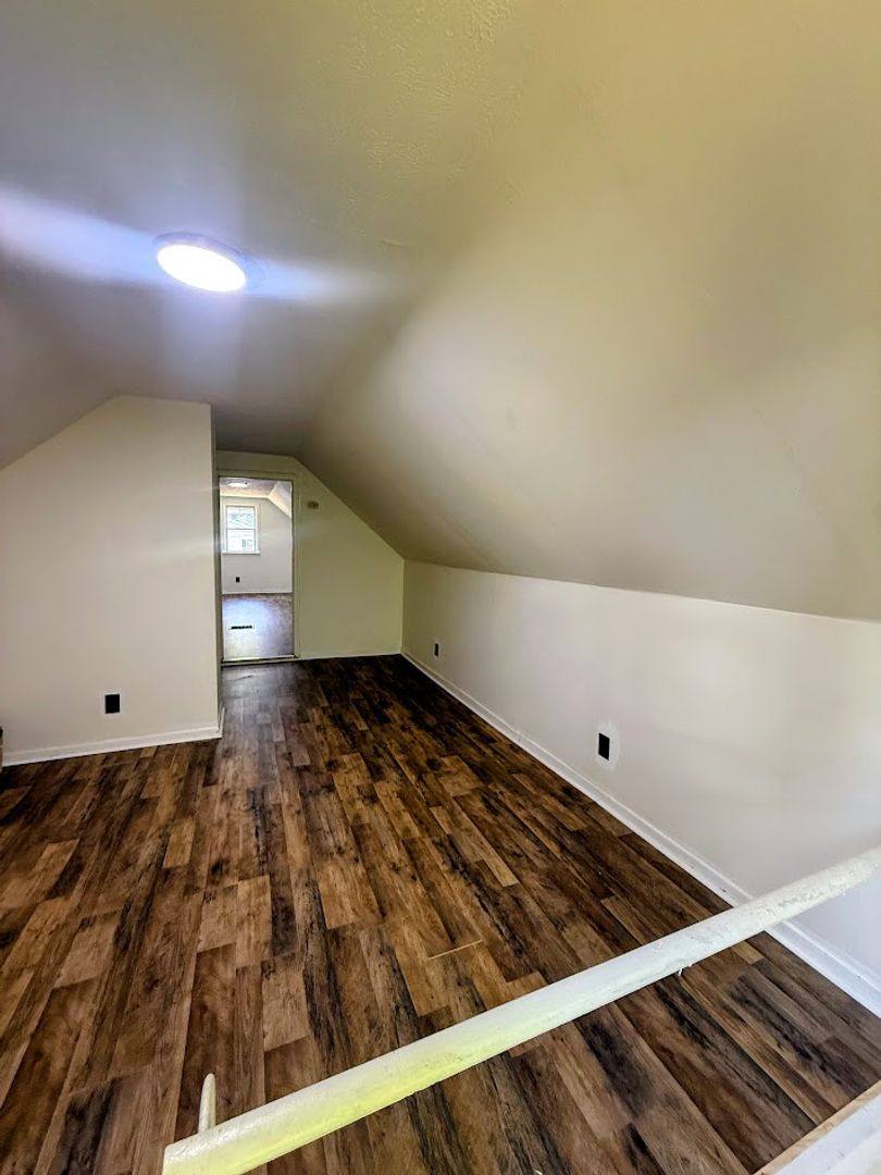 House for rent at 1106 Arnold Ave, Akron, OH 44305