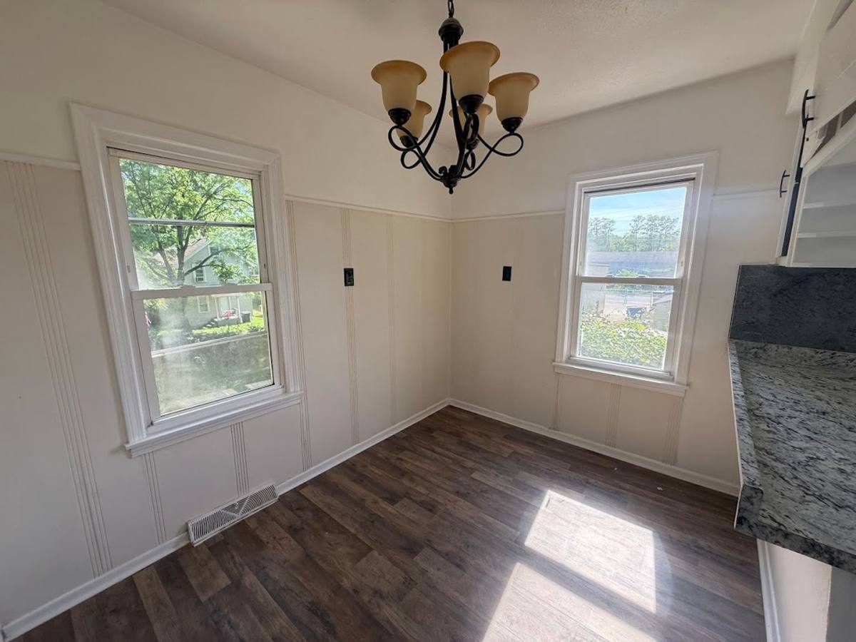 House for rent at 1106 Arnold Ave, Akron, OH 44305