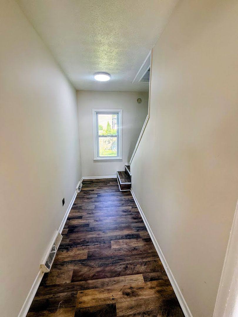 House for rent at 1106 Arnold Ave, Akron, OH 44305