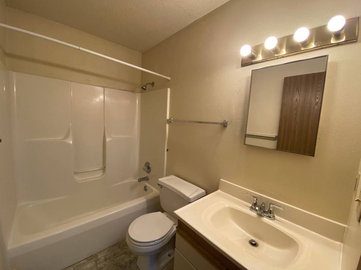 Apartment for rent at 145 Sugar Creek Lane, North Liberty, IA 52317