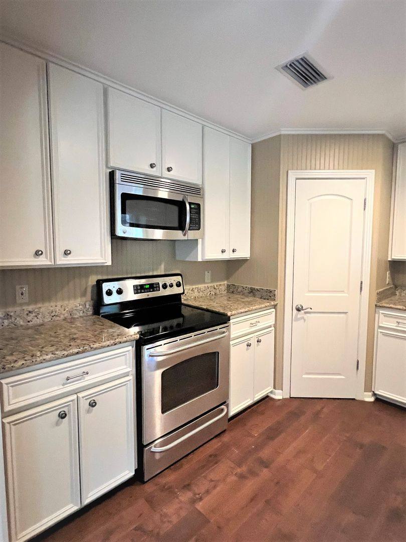 House for rent at 5011 Finley Dr, Austin, TX 78731