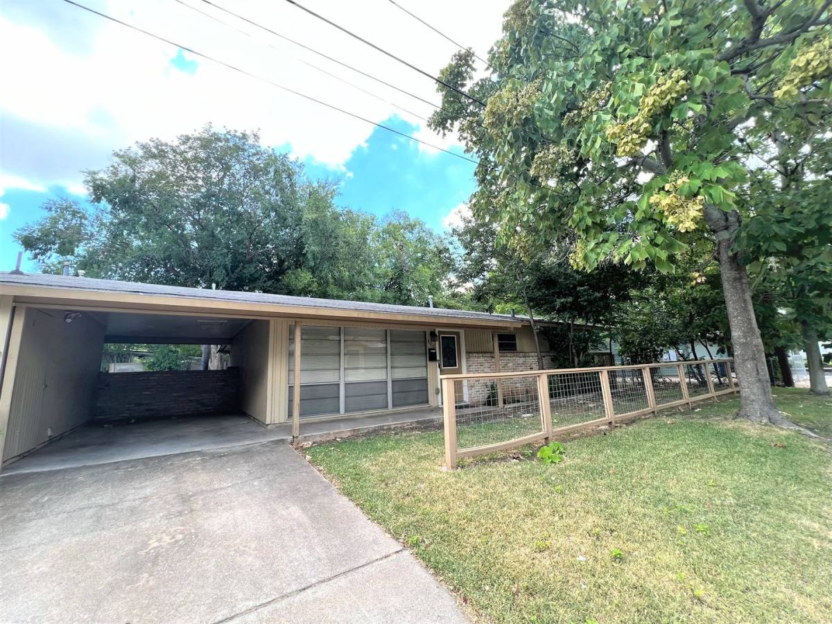 House for rent at 5011 Finley Dr, Austin, TX 78731
