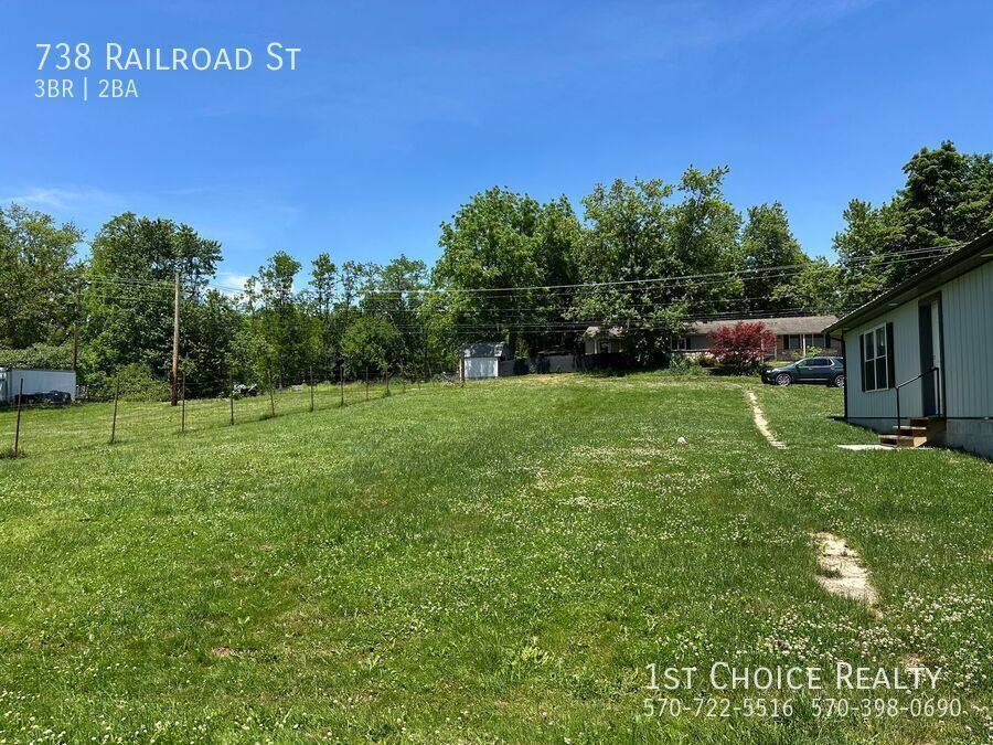 House for rent at 738 Railroad St, Jersey Shore, PA 17740