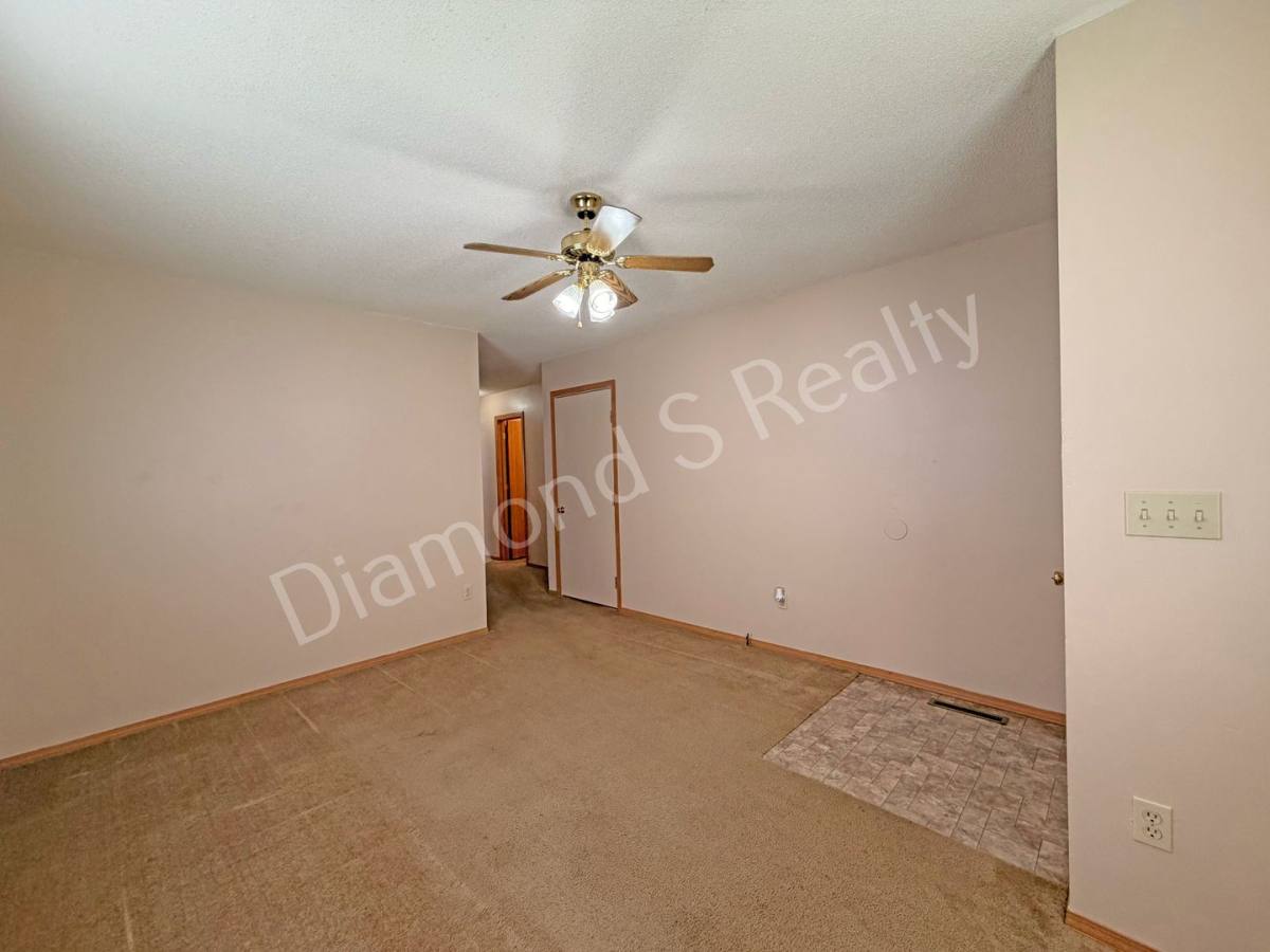 Apartment for rent at 1448 W Rainey St, Ozark, MO 65721