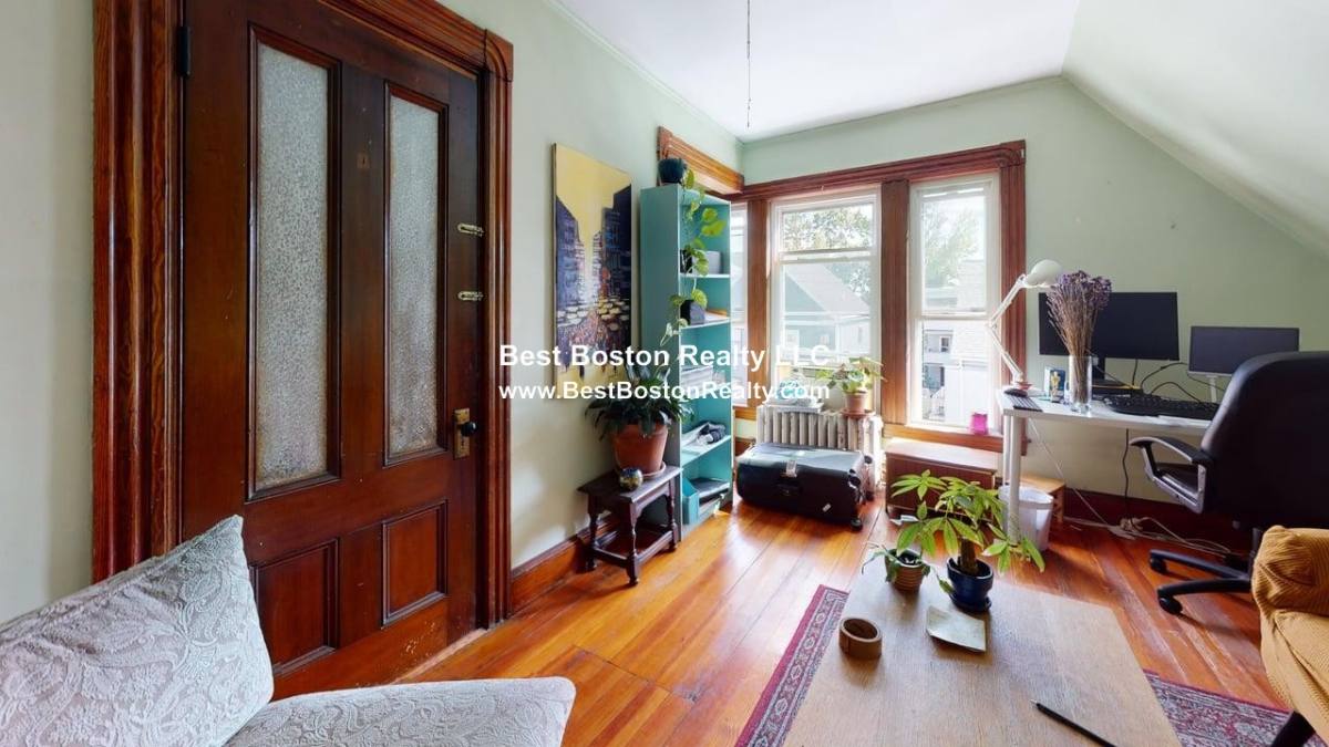House for rent at 289 Summer St #3, Somerville, MA 02144
