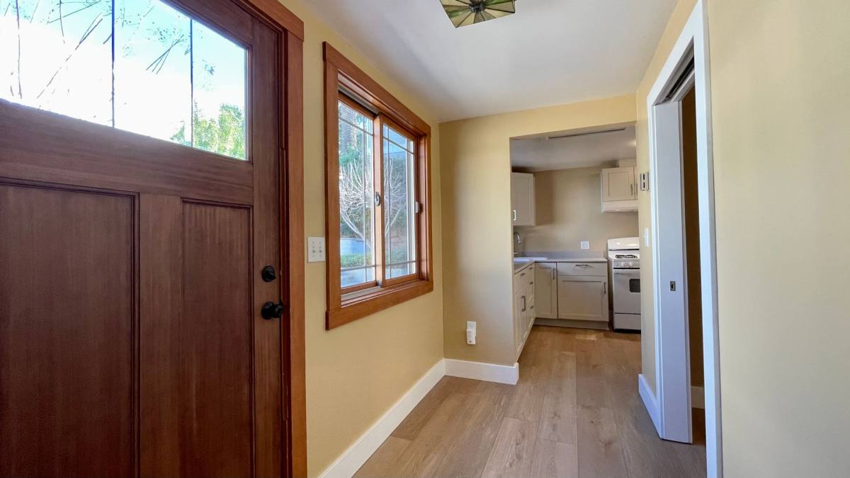 Townhouse for rent at 1453-1 2 Lizzie St, San Luis Obispo, CA 93401