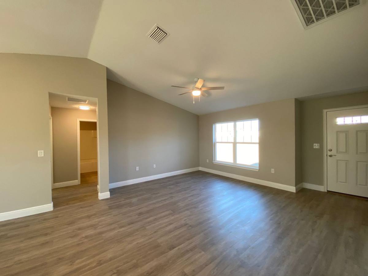 House for rent at 28 Juniper Dr, Ocala, FL 34480