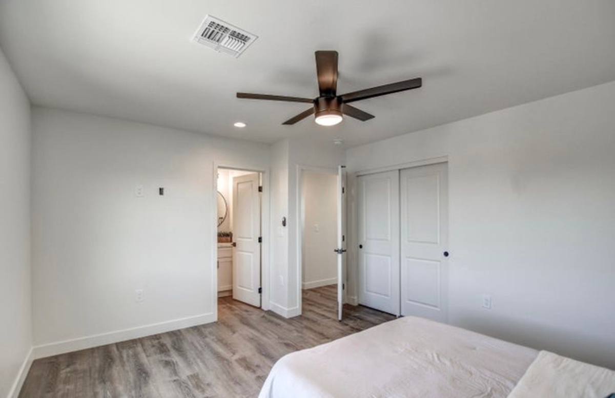 Apartment for rent at 1315 W Cocopah St, Phoenix, AZ 85007