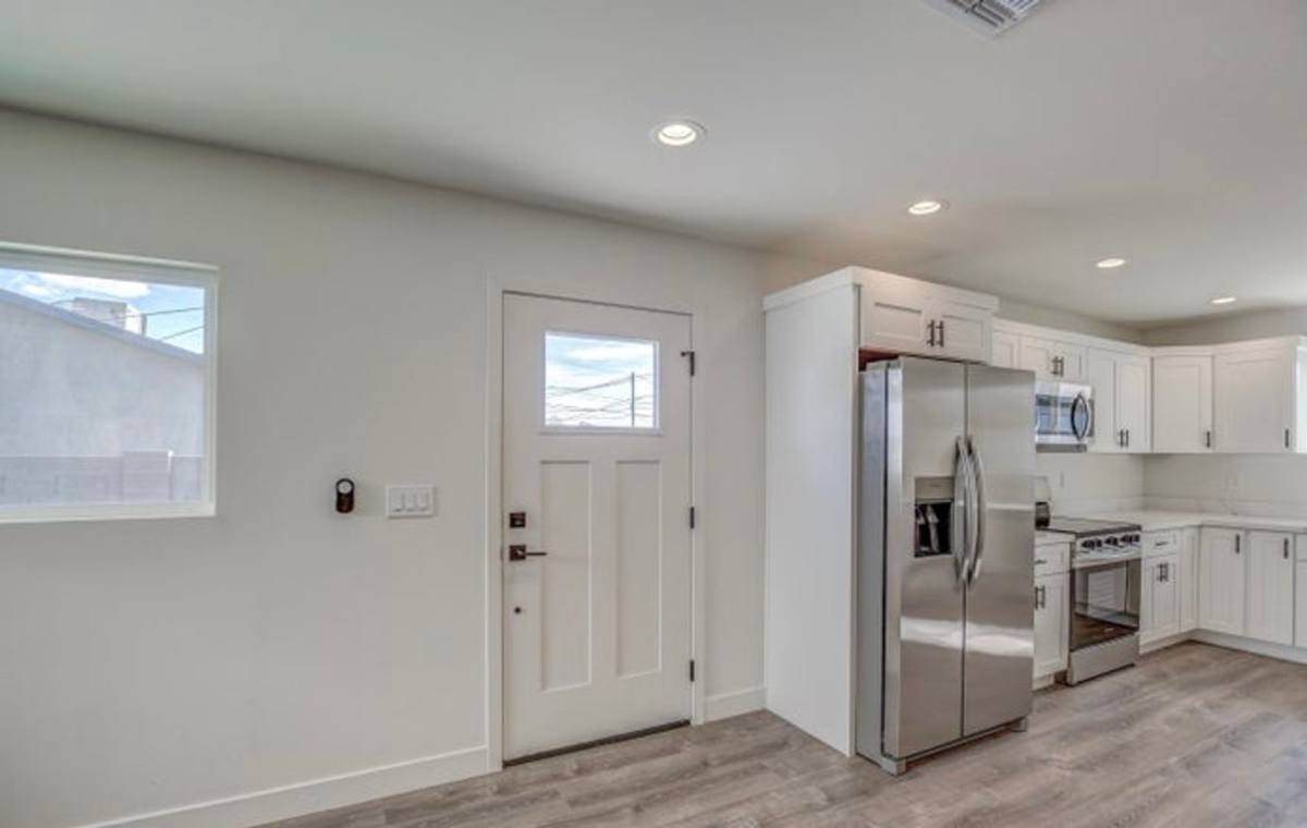 Apartment for rent at 1315 W Cocopah St, Phoenix, AZ 85007