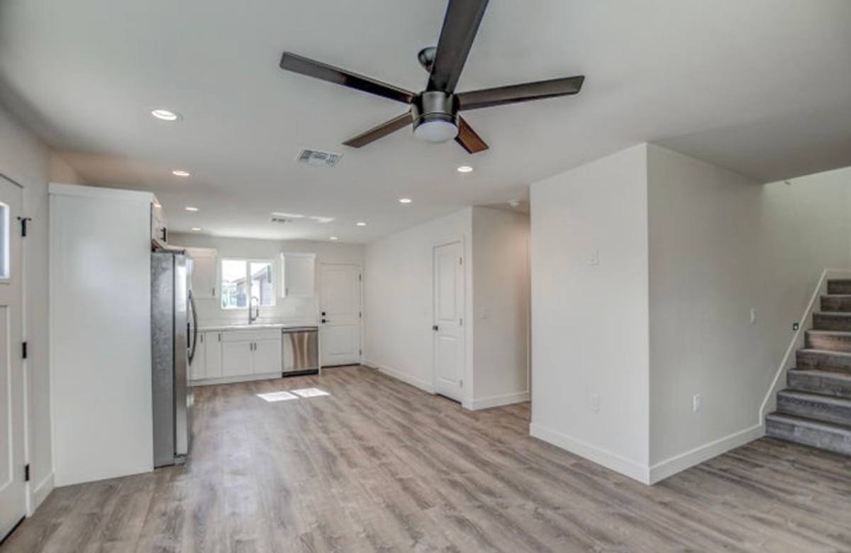 Apartment for rent at 1315 W Cocopah St, Phoenix, AZ 85007
