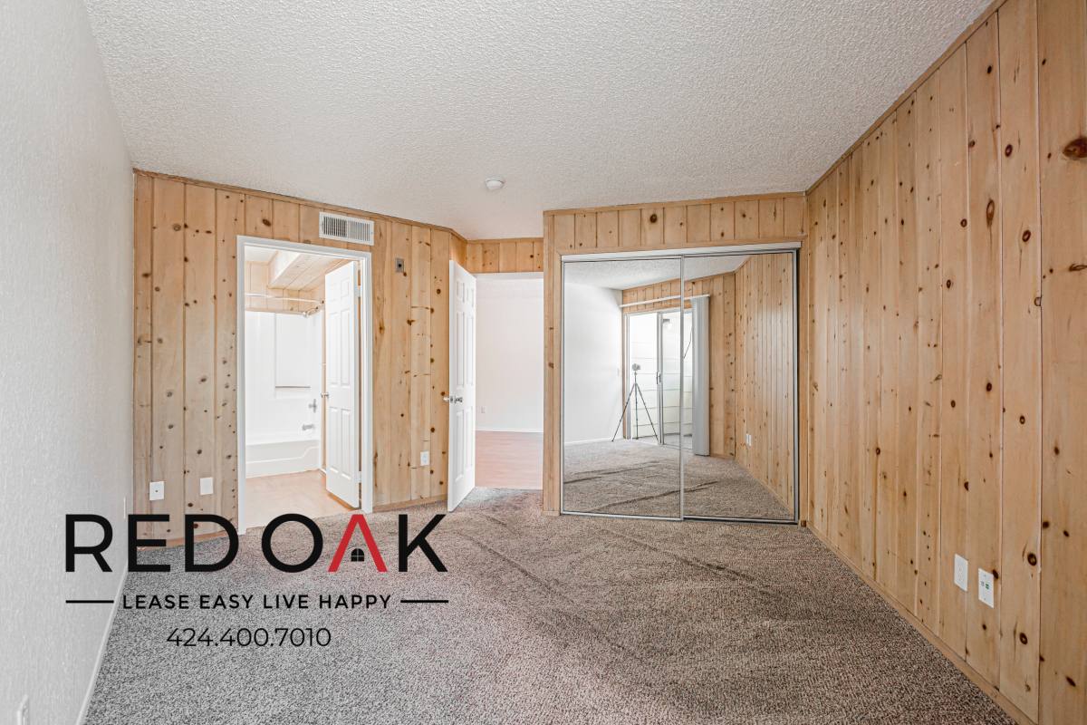 Condo for rent at 6929 Kester Ave #214, Van Nuys, CA 91405