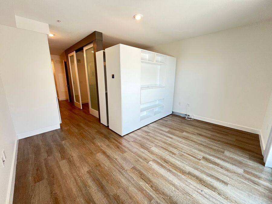 Apartment for rent at 4045 Broadway #209, Oakland, CA 94611