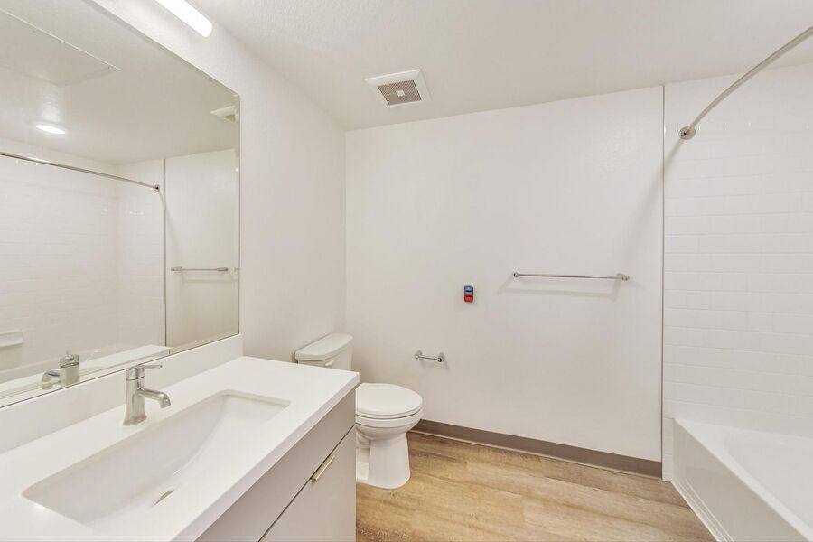 Apartment for rent at 4045 Broadway #209, Oakland, CA 94611