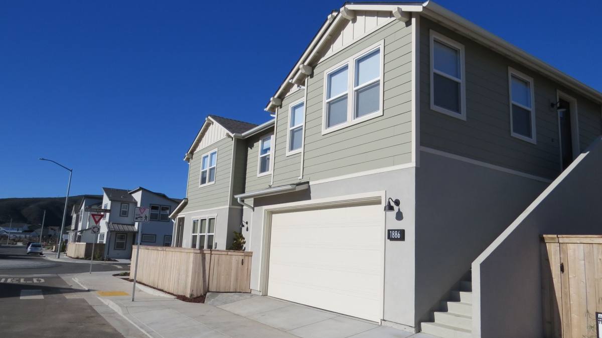 Apartment for rent at 1886 San Luis Ranch Rd, San Luis Obispo, CA 93405