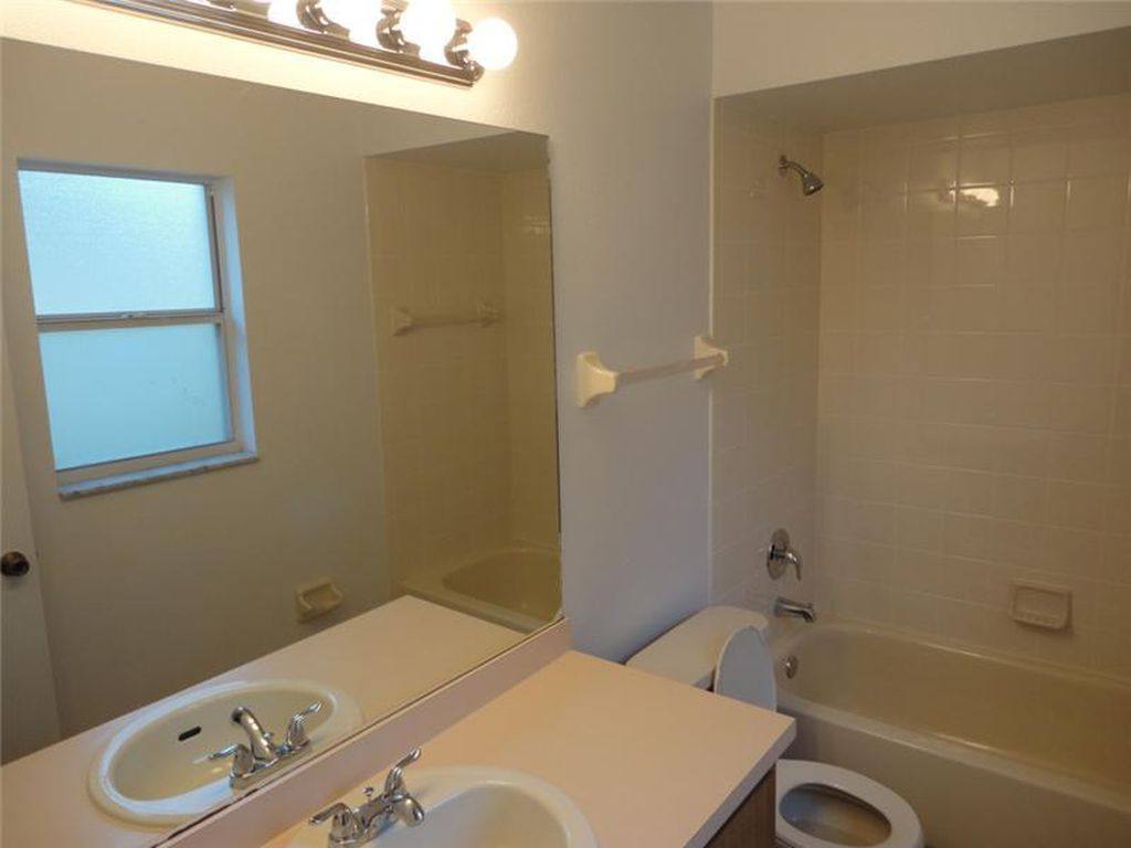 House for rent at 120 N Cervidae Dr, Apopka, FL 32703