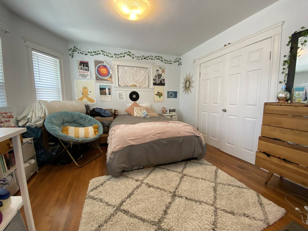 Apartment for rent at 2 Vassar St #1, Medford, MA 02155