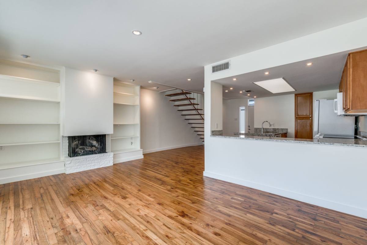 Condo for rent at 3321 Cole, Dallas, TX 75204