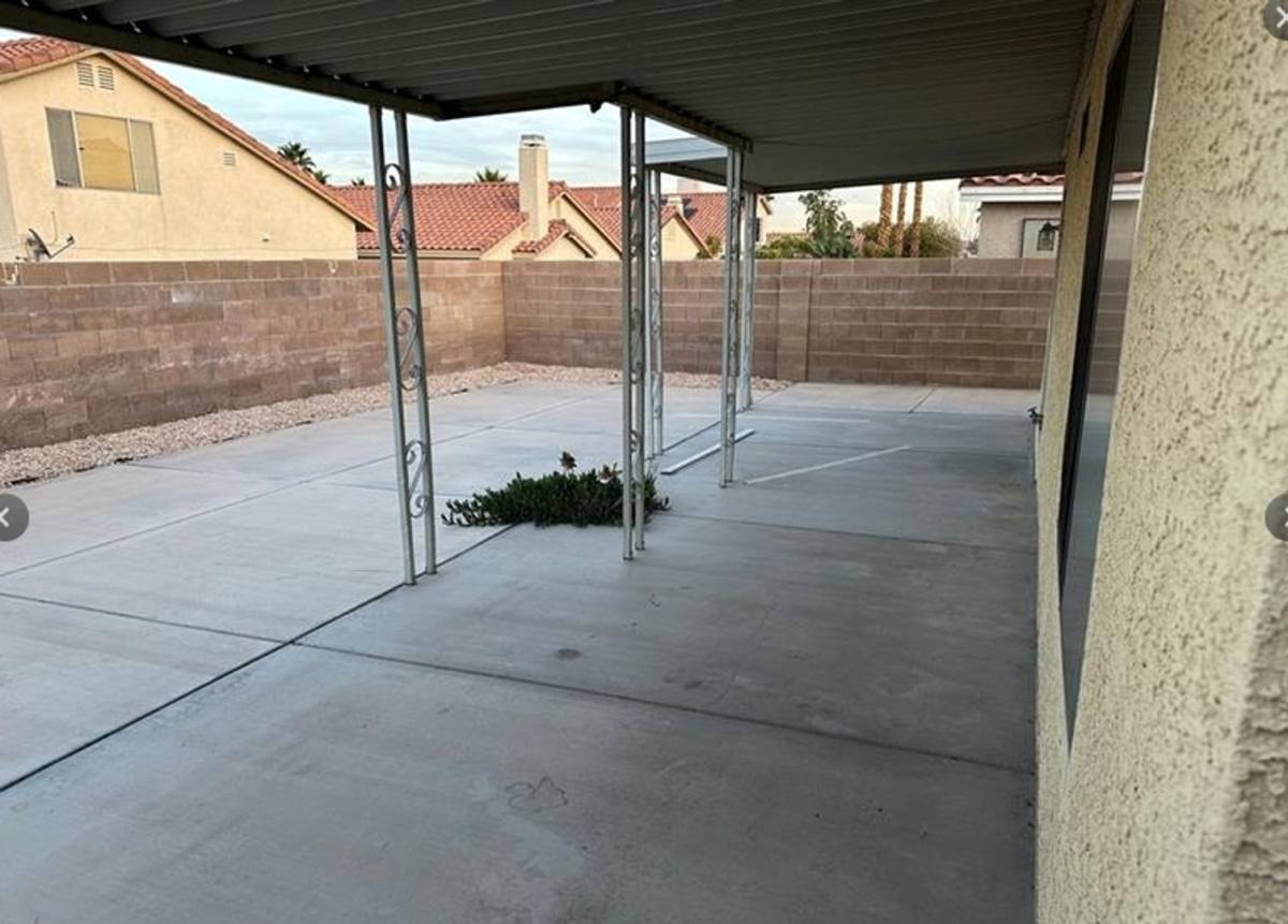 House for rent at 7652 Kalmalii Ave, Las Vegas, NV 89147