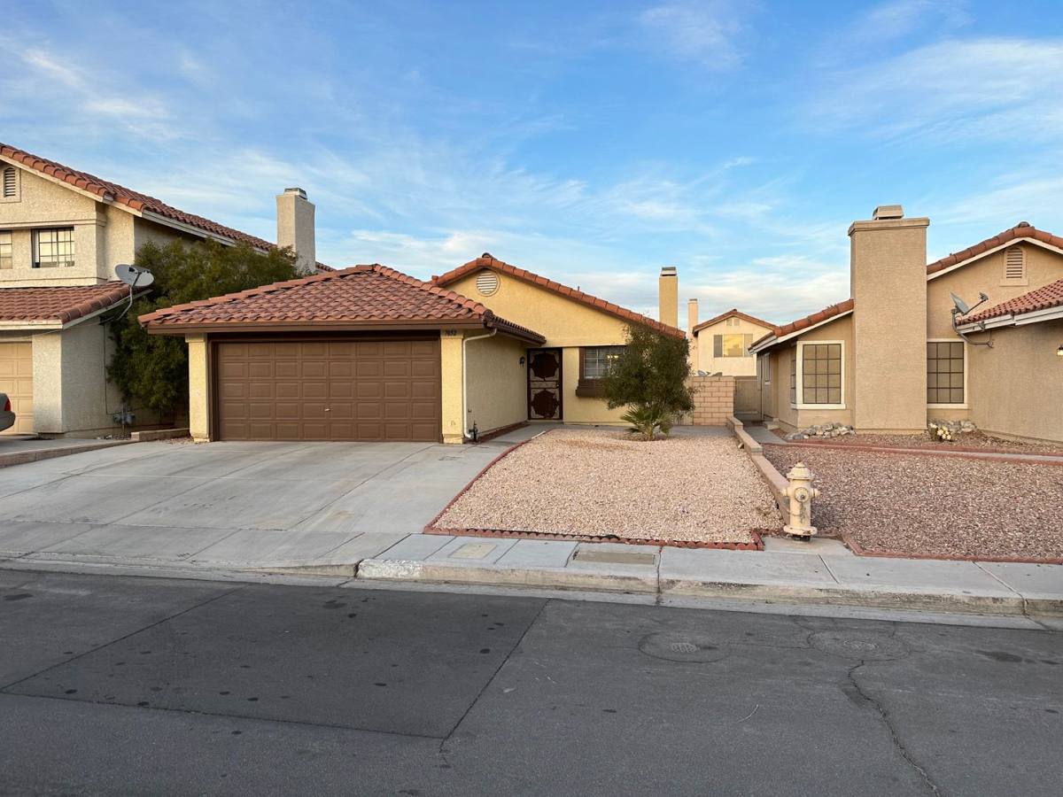House for rent at 7652 Kalmalii Ave, Las Vegas, NV 89147