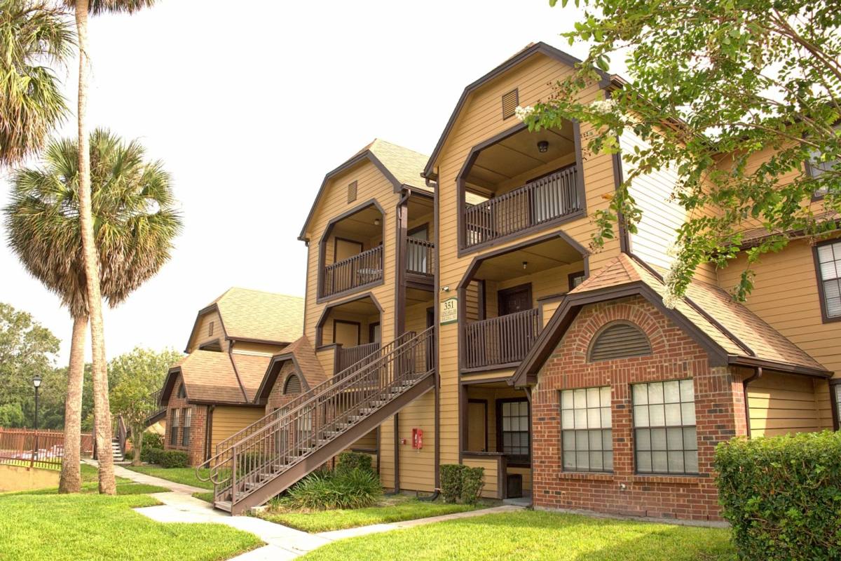Condo for rent at 351 Lone Hill Dr, Altamonte Springs, FL 32701