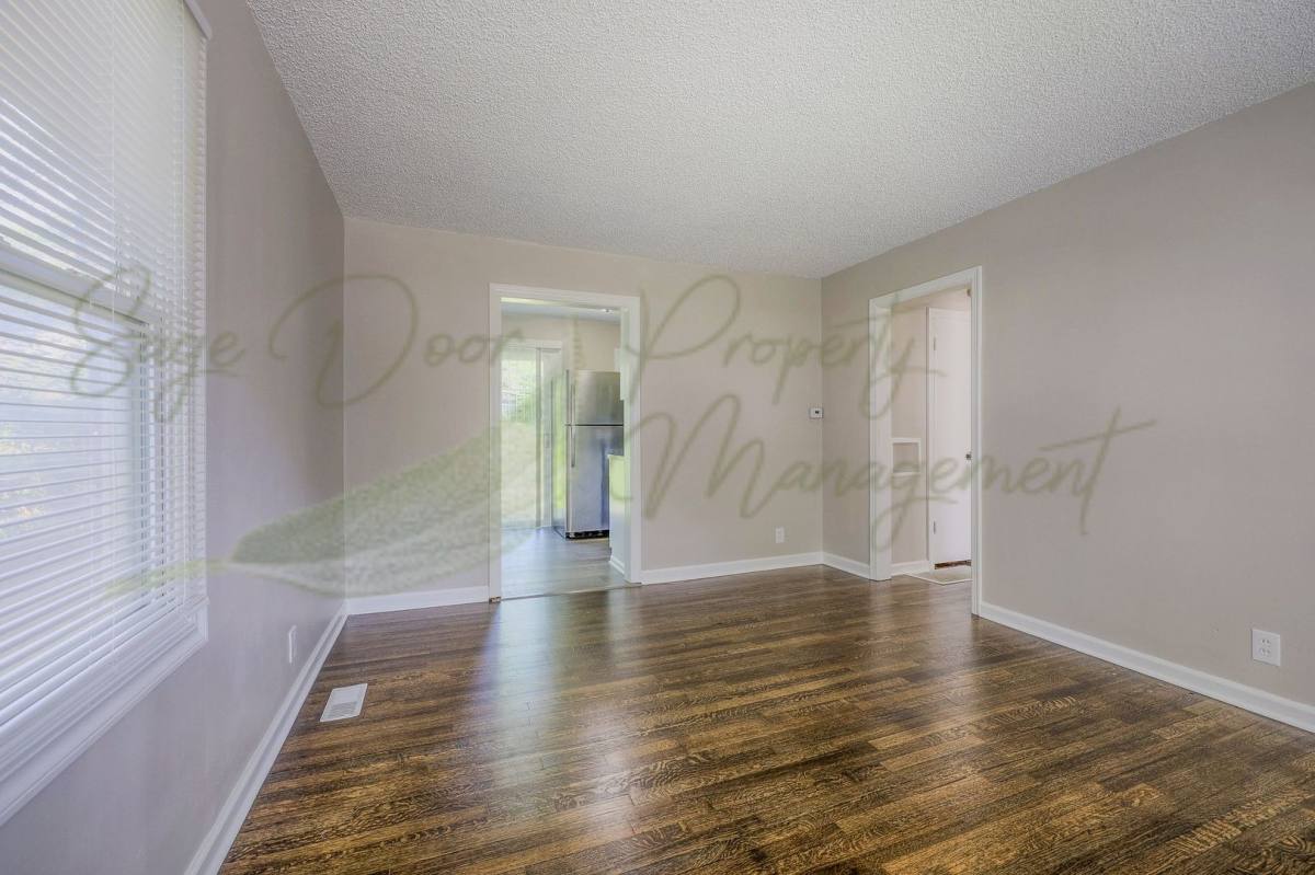 House for rent at 634 Thornton St, Liberty, MO 64068