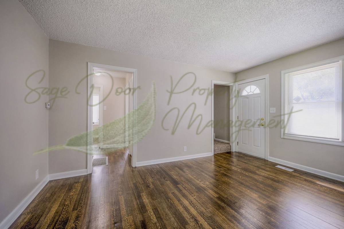 House for rent at 634 Thornton St, Liberty, MO 64068