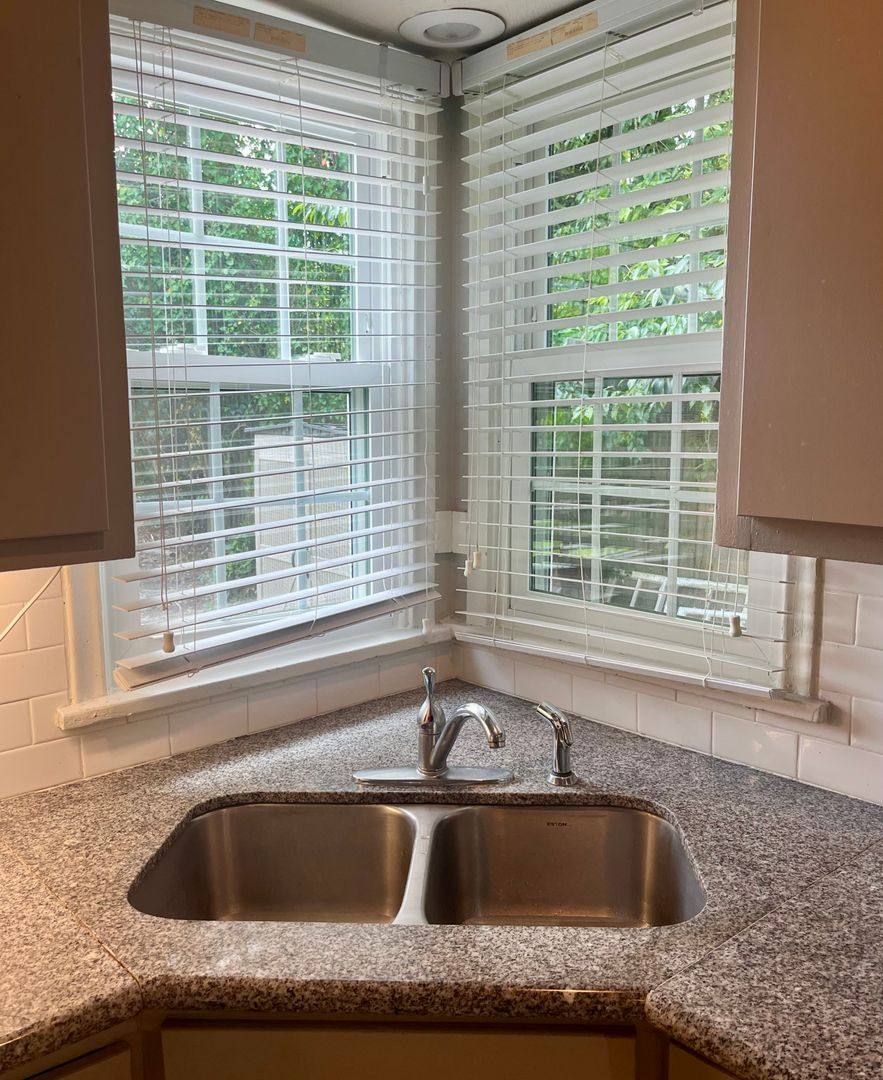 Townhouse for rent at 1005 Rittiner Dr, Baton Rouge, LA 70806