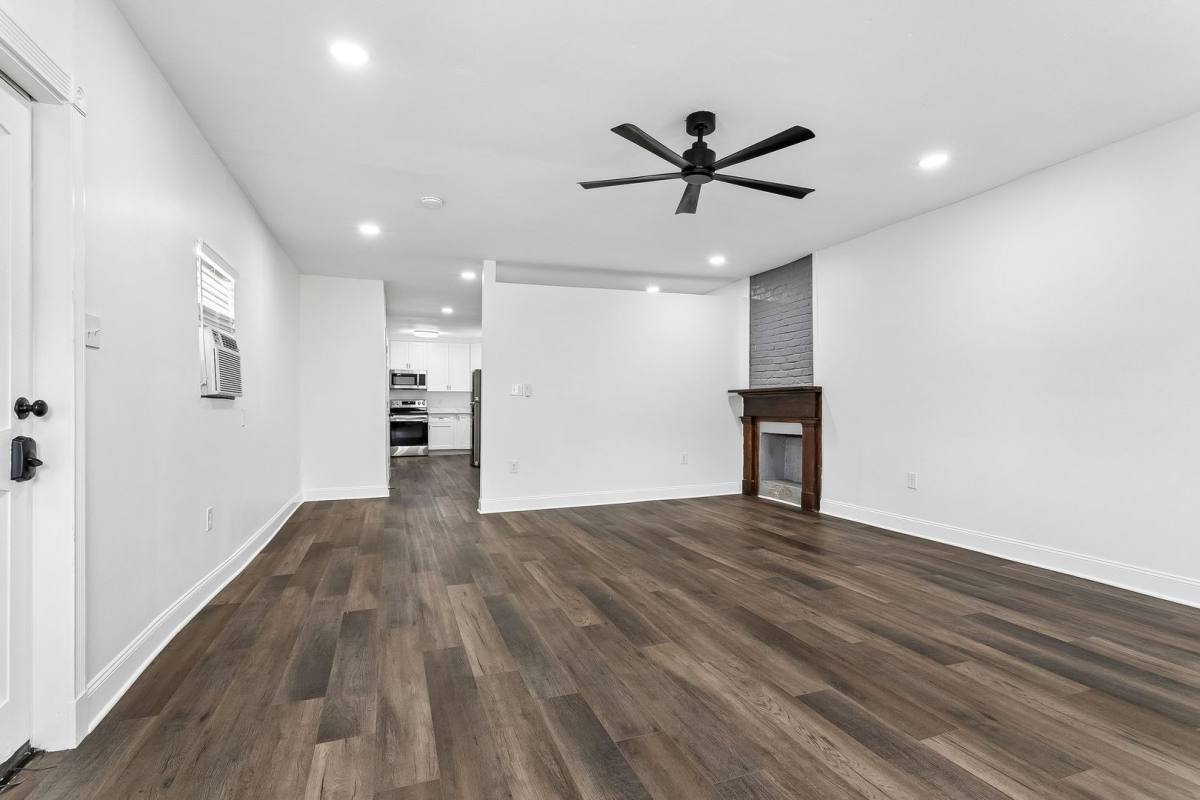 Apartment for rent at 2221 Burgundy St, New Orleans, LA 70117