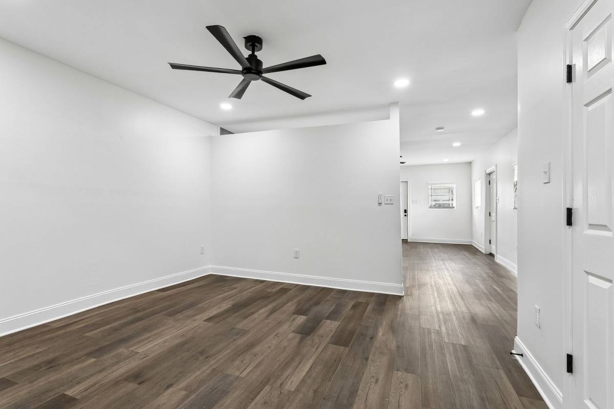 Apartment for rent at 2221 Burgundy St, New Orleans, LA 70117